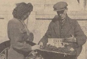 1930s Shamrock sellers in Plymouth